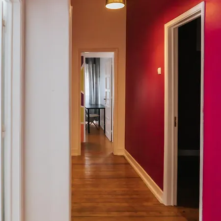 Aquilla Family 305 Homestay Lisbon