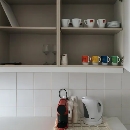 Aquilla Family 305 * Lisbon