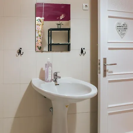 Homestay Aquilla Family 305 Lisbon
