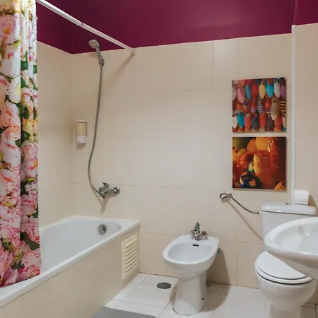 Aquilla Family 305 Homestay Lisbon